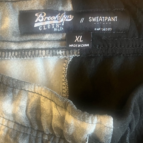Men’s preloved Brooklyn Cloth  Tie-Dye and Black Jogger sweatpants size XL - Picture 3 of 3